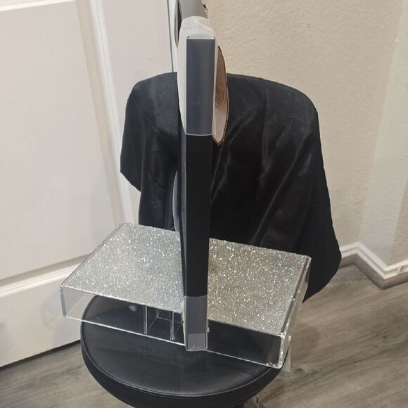 Instinct Style Vintage-Style Chanel Faucet w/Gucci Background Framed Wall Decor - Picture 4 of 5